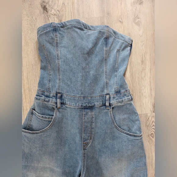 NWT $85  Large Strapless Denim Barrel Leg Jumpsuit ee:some - Picture 6 of 9